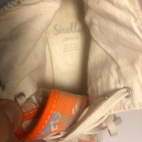 Shelly’s London Spring booties - Picture 4 of 7